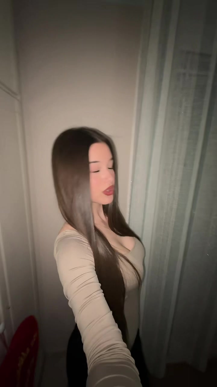 @eleniii