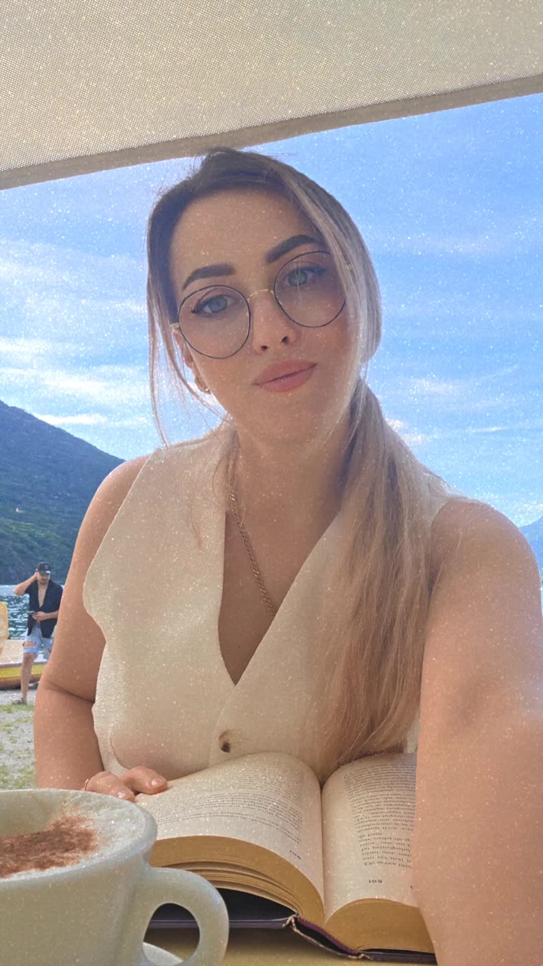 @Vict💍ria🌞