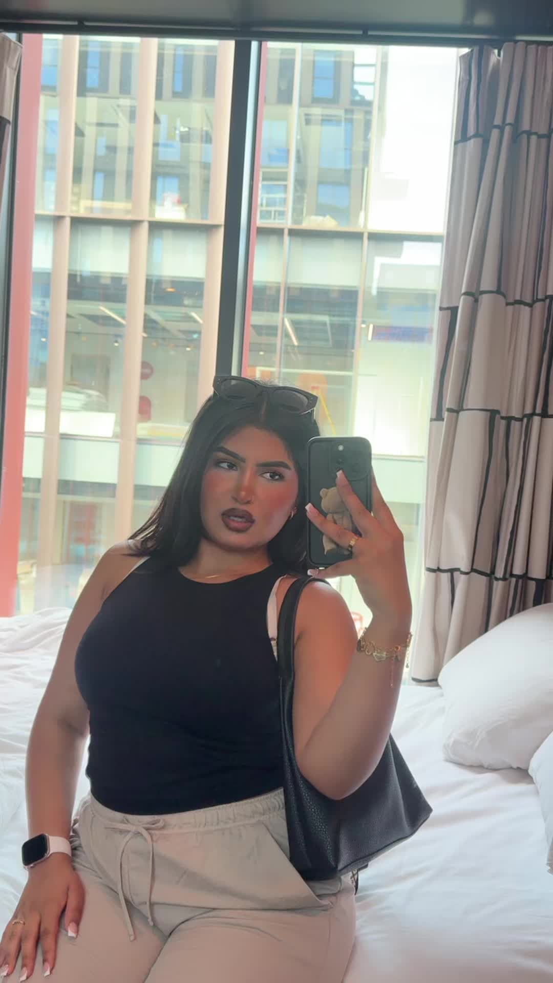 @Jaanvi