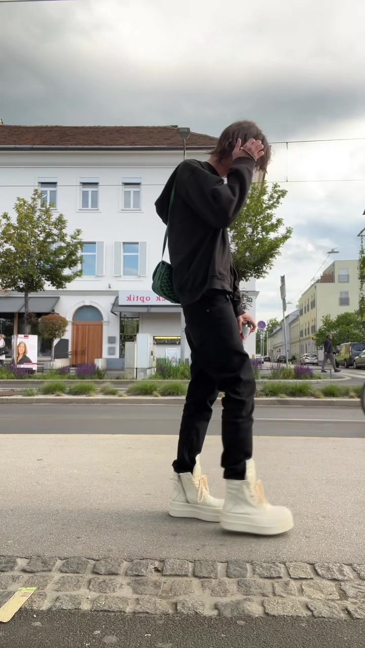 @goddavien