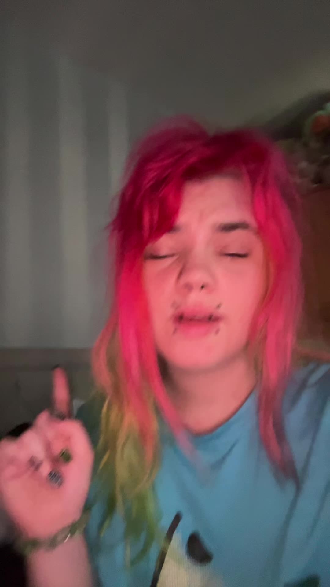 @🦷