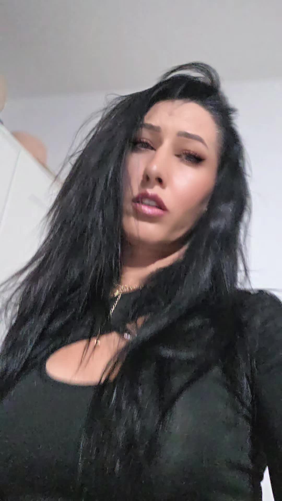 @⭐️𝑴𝑰𝑳𝑳𝑰𝑶𝑵$𝑶𝑼𝑳⭐️