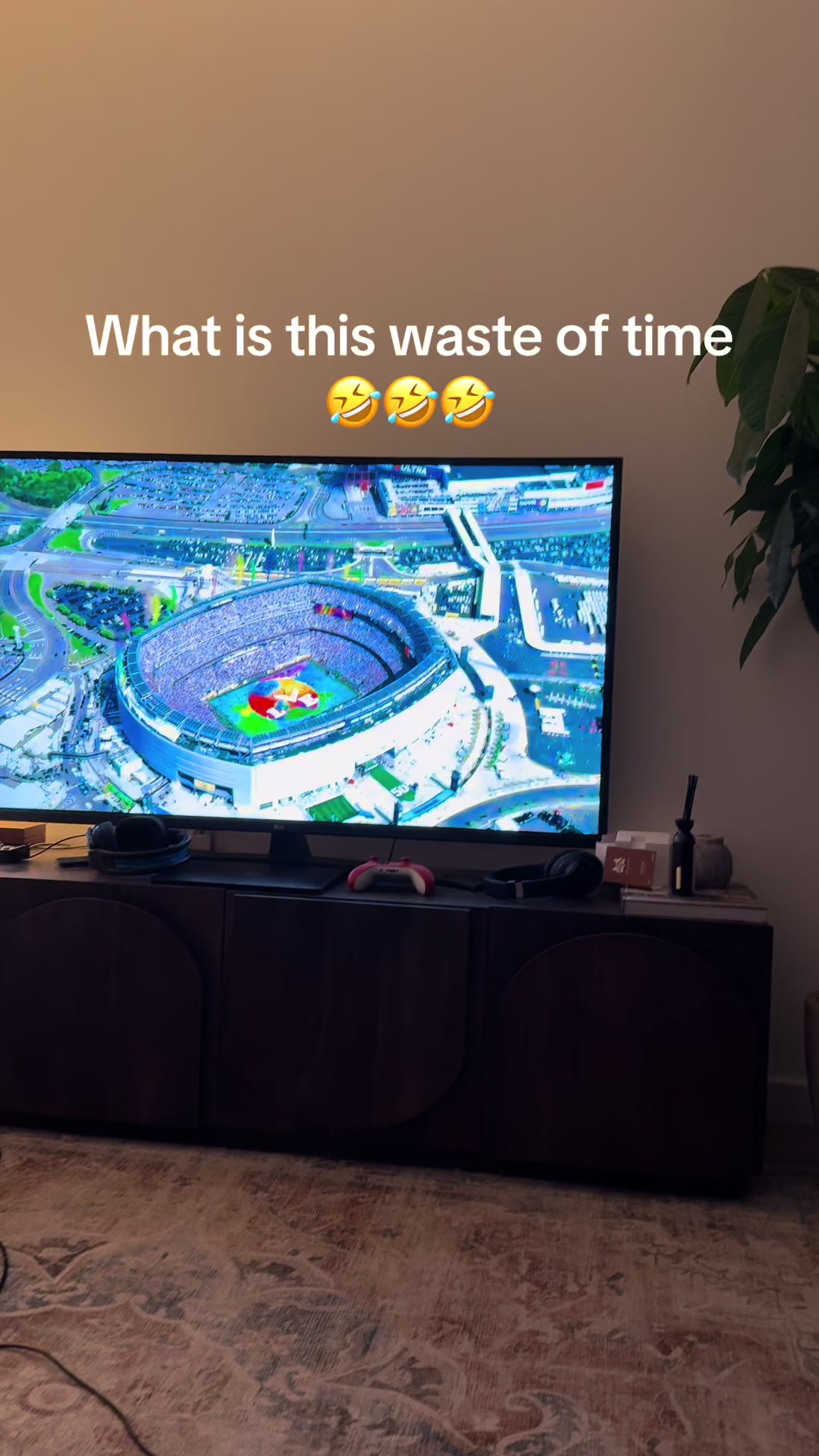 @lukejameschats