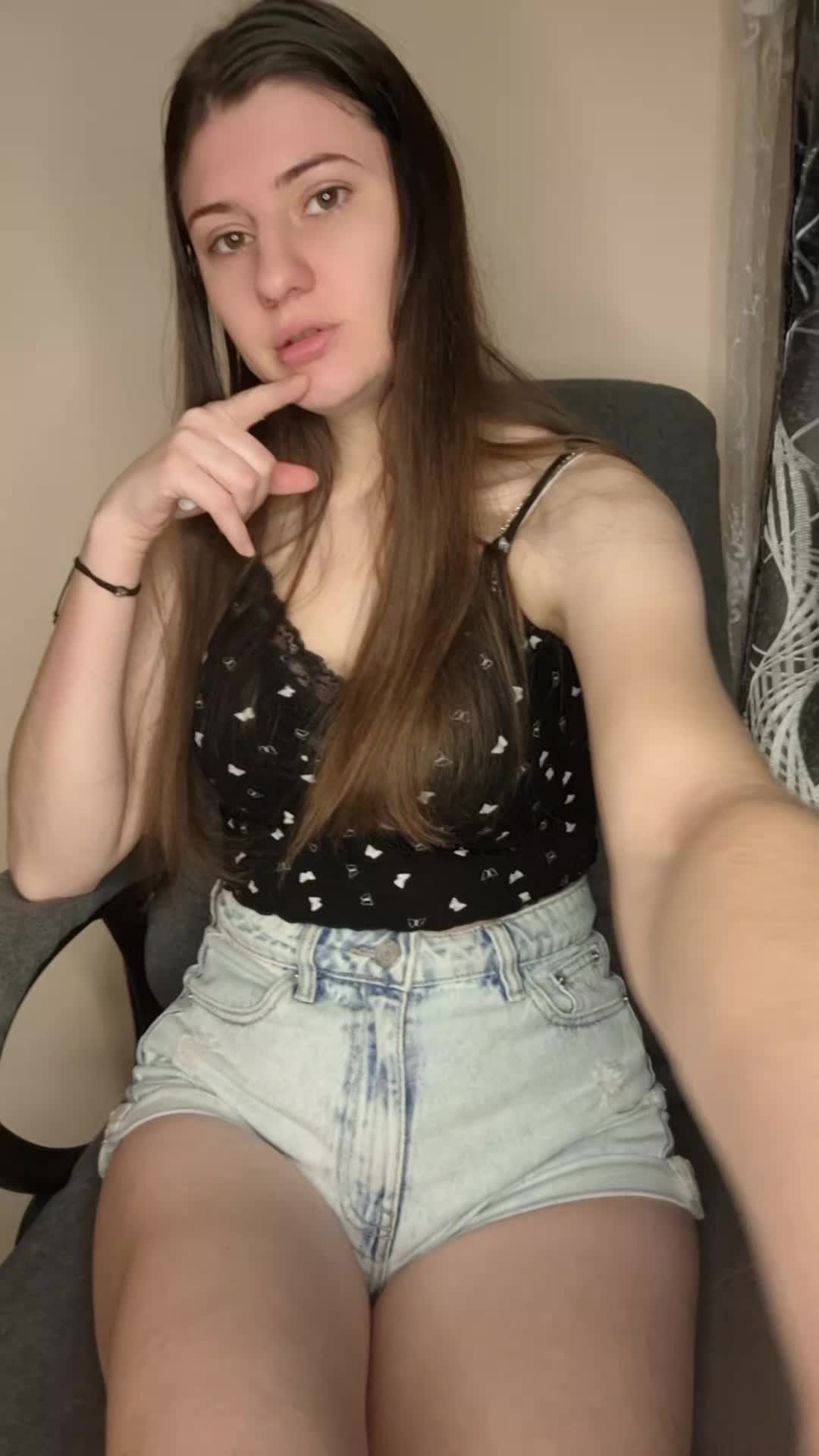 @Ellena.Ella