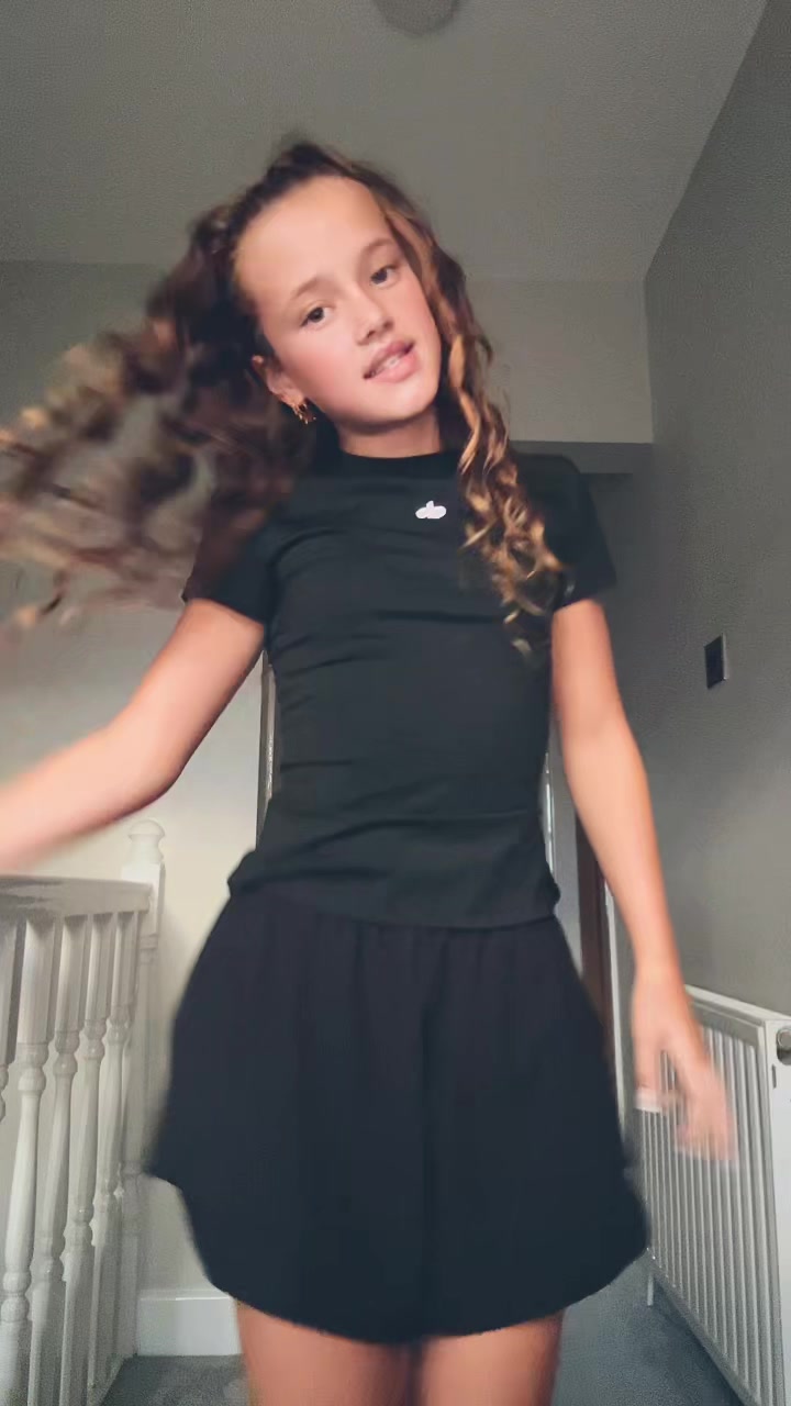 @🪩🍒𝓷𝓪𝓷𝓬𝔂𝔁𝓸𝔁𝓸🍒🪩