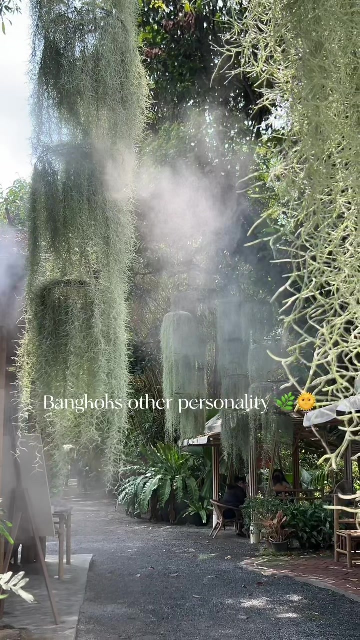 @Chloe | Life in Thailand