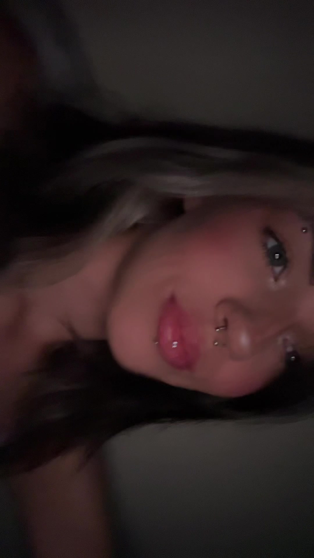 @️