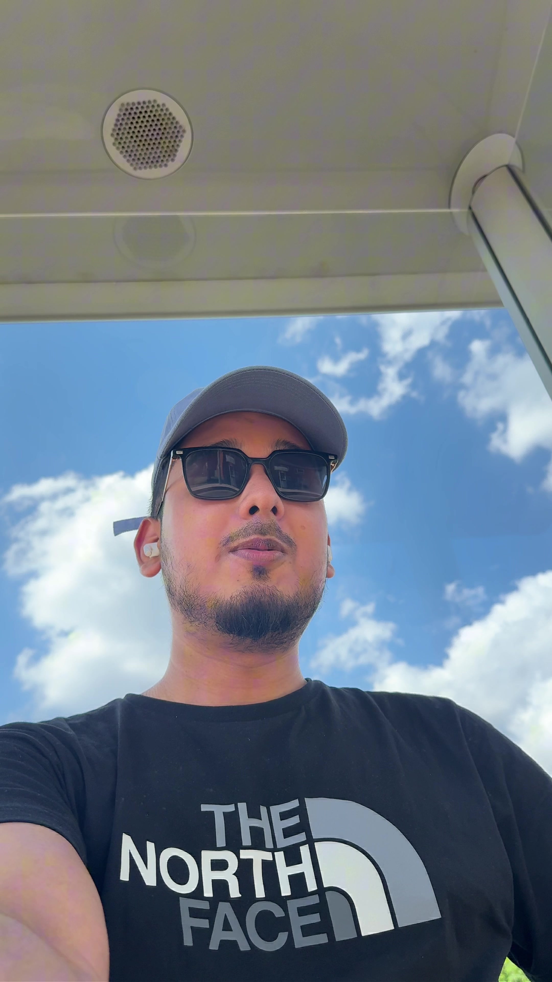 @Tanvir Vlogs