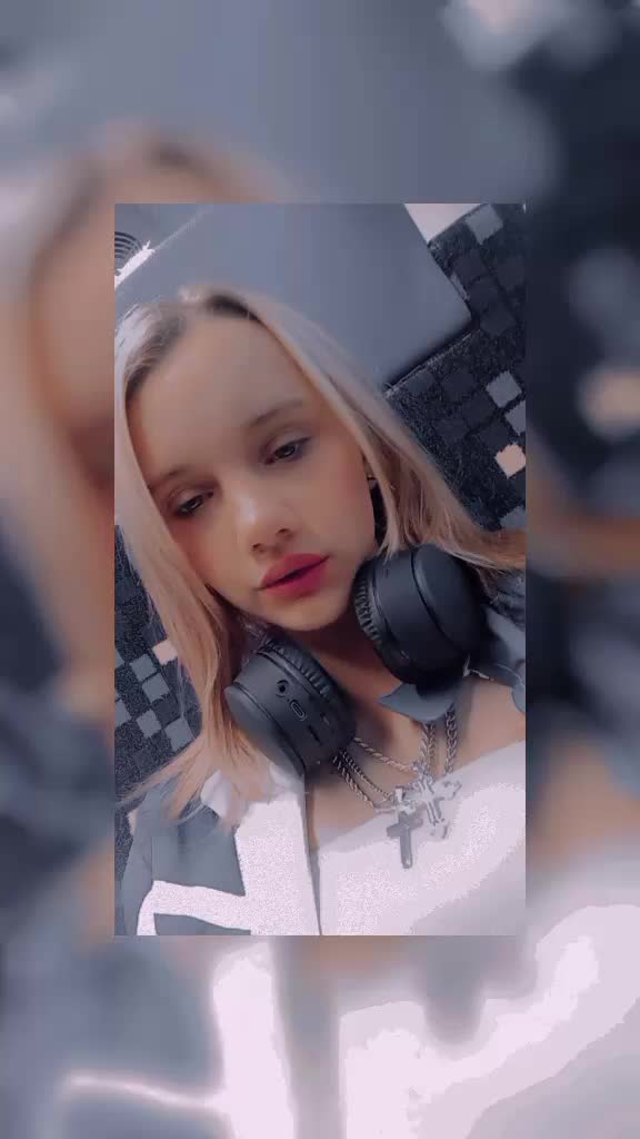 @ITS_NOT_EMILIA❤️❤️