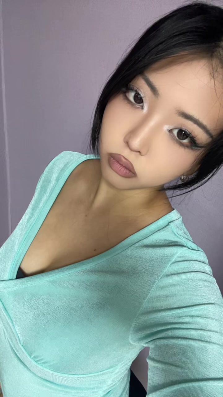 @Caila🖤