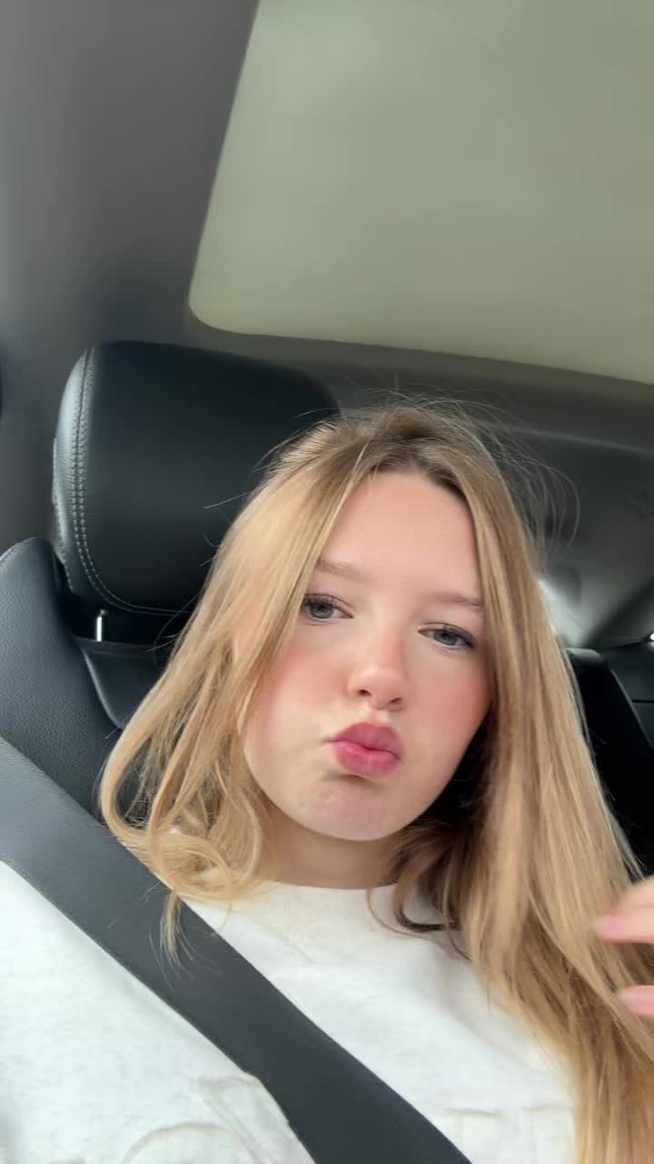 @Lilyspamxx