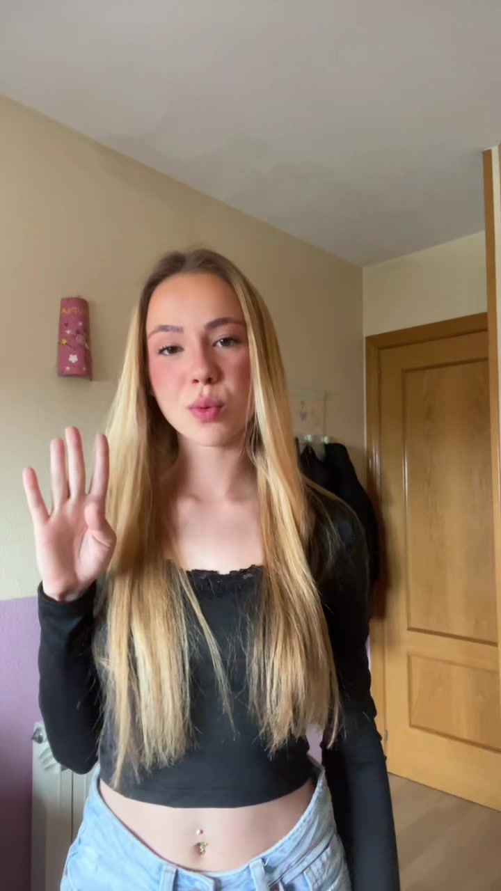 @claauuf._
