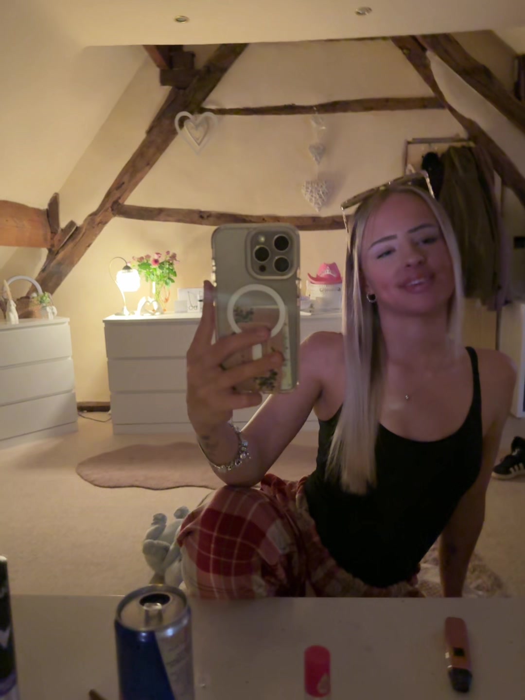 @𝐥𝐢𝐯❦
