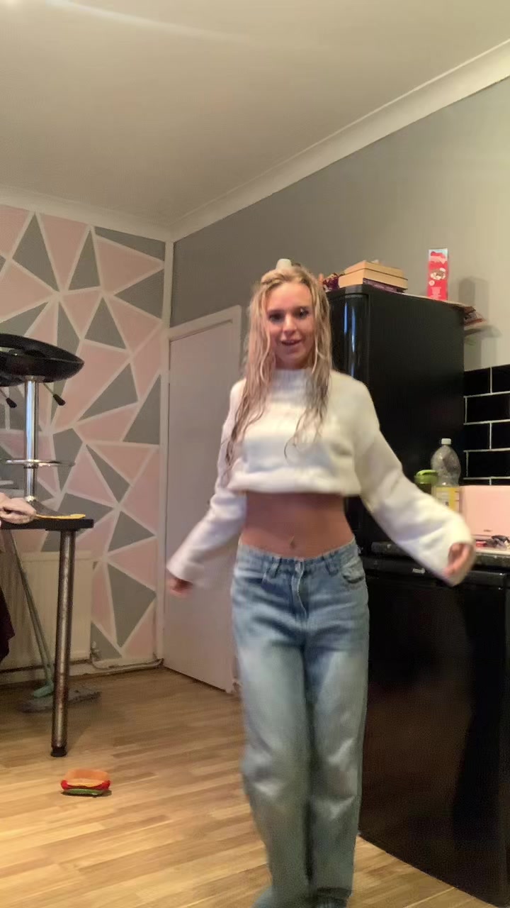@Abi<3