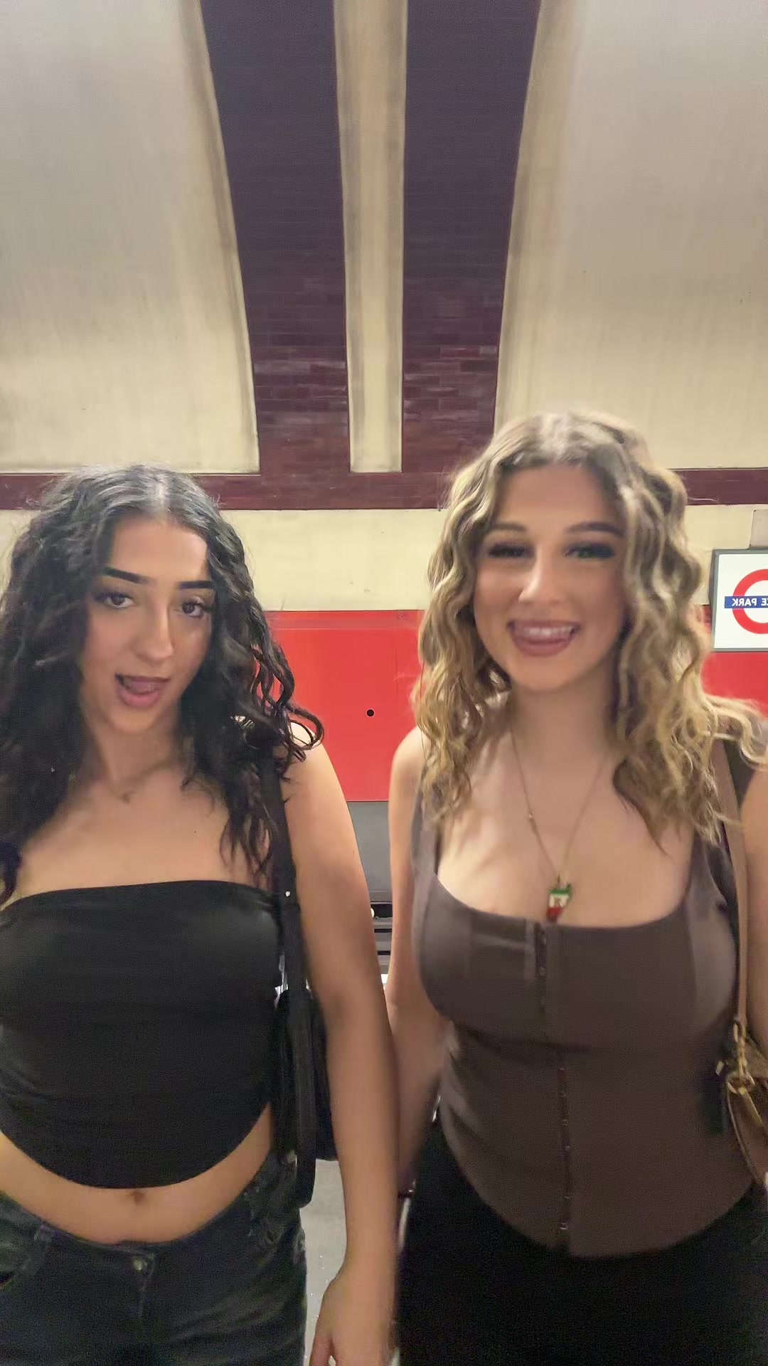 @𝓻𝓲𝓻𝓲
