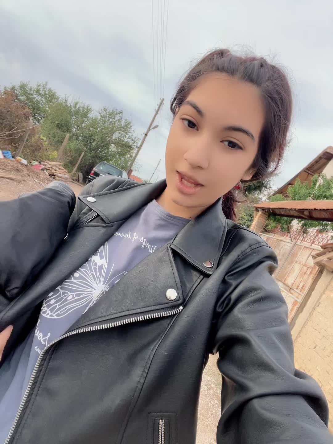 @🫠