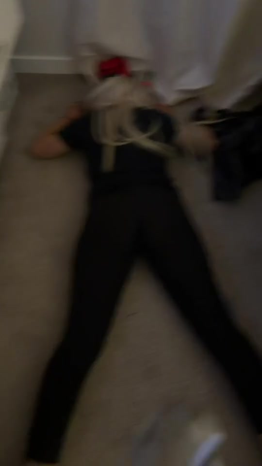 @….
