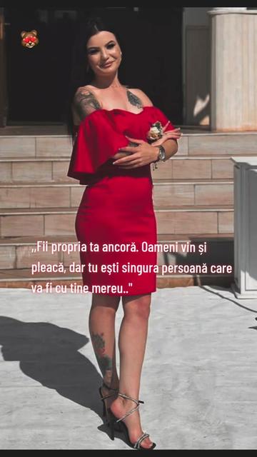 @🥀🖤Ella⚰️🪦