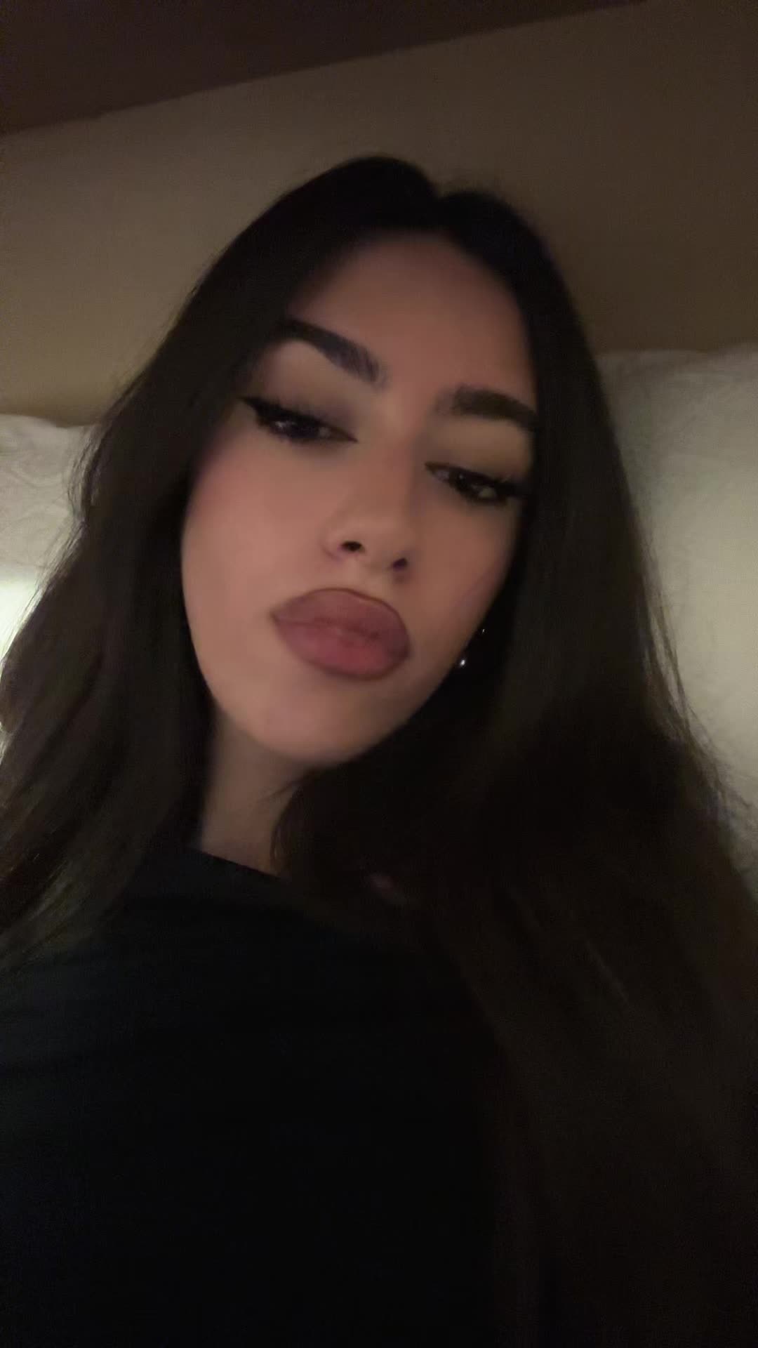 @𝐢𝐳𝐚𝐛𝐞𝐥𝐚🇦🇱