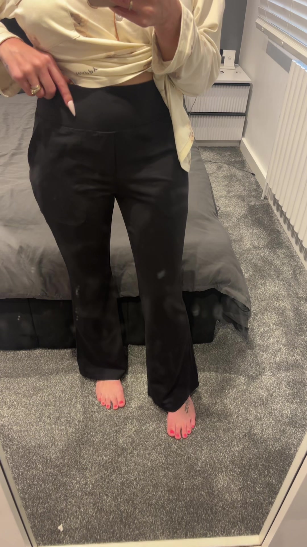 @laumumof4