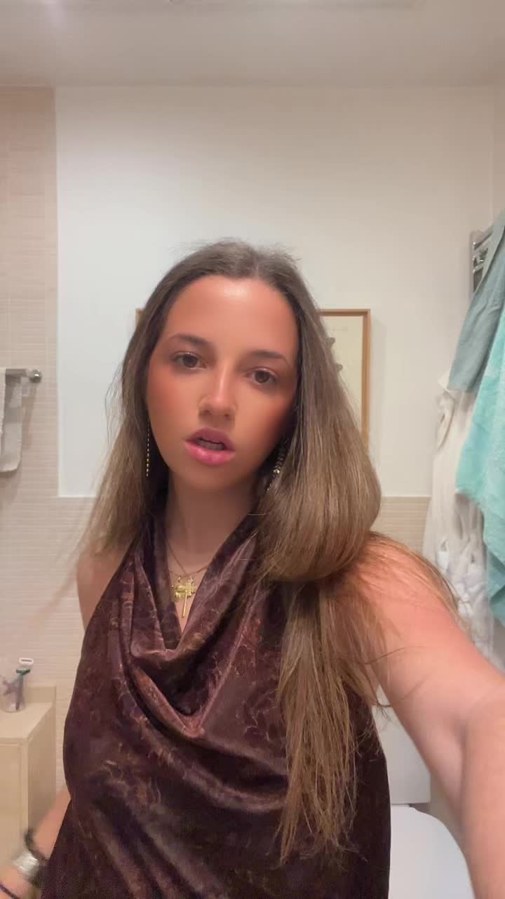 @danielaa