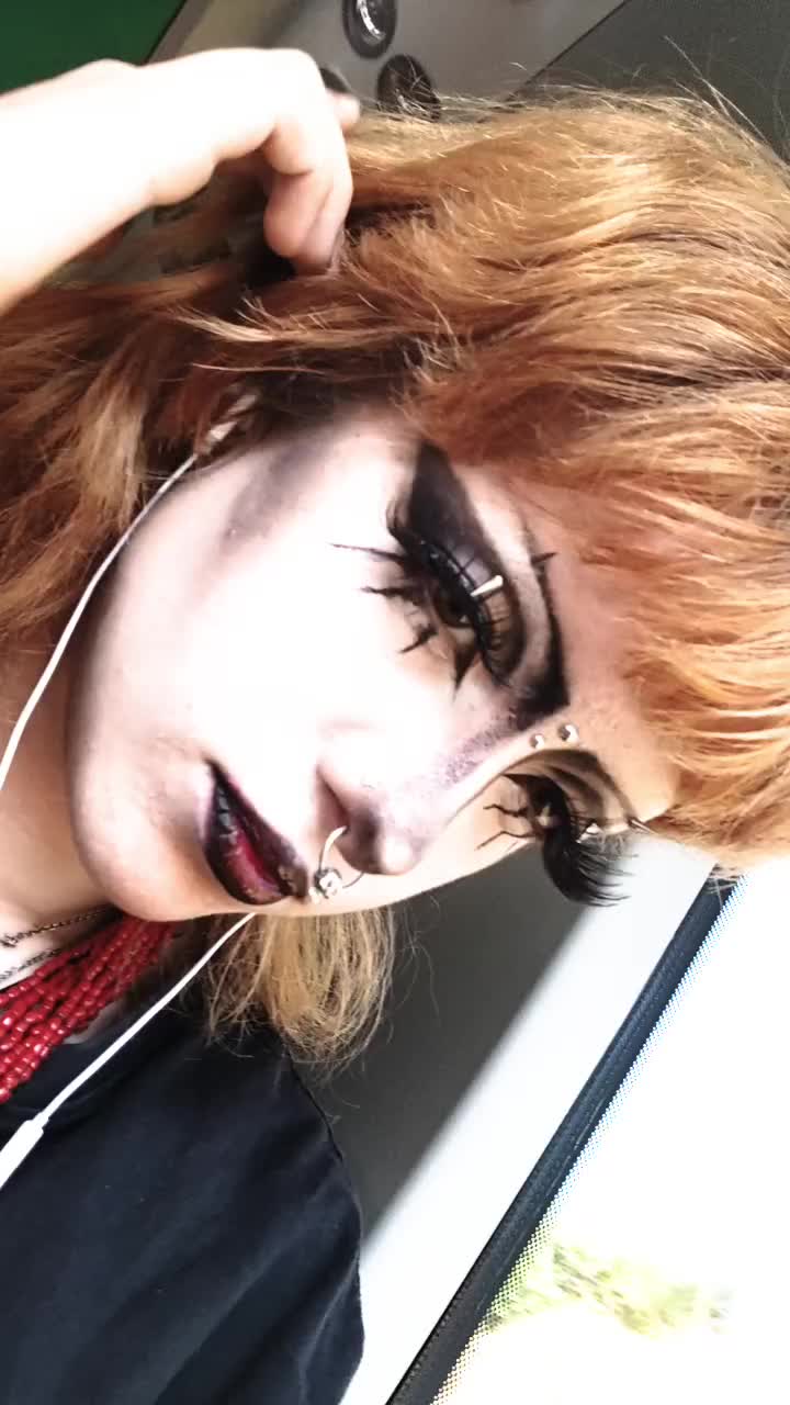 @ash :3