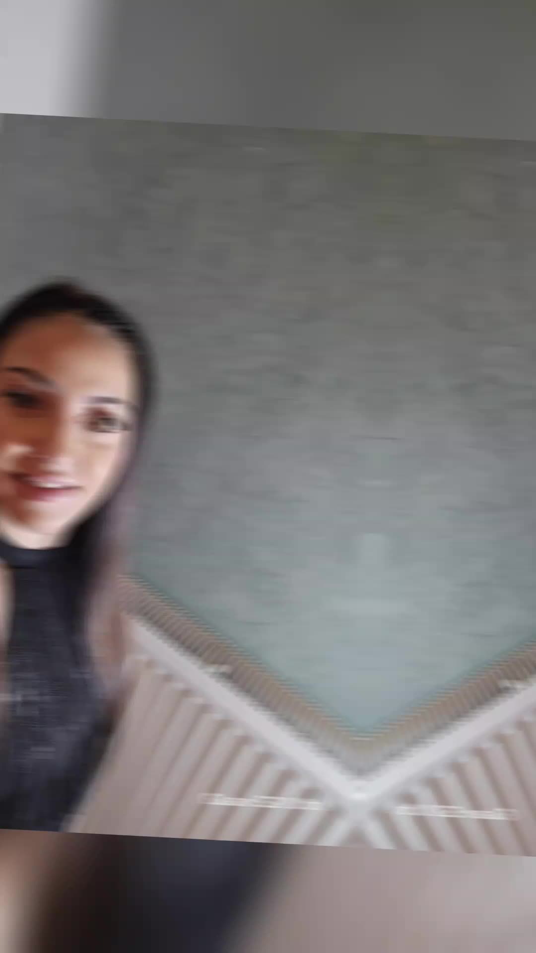 @Jennifer Várady