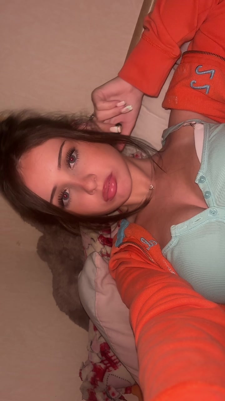 @𝐂𝐨𝐮𝐫𝐭𝐧𝐞𝐲🥥🌸