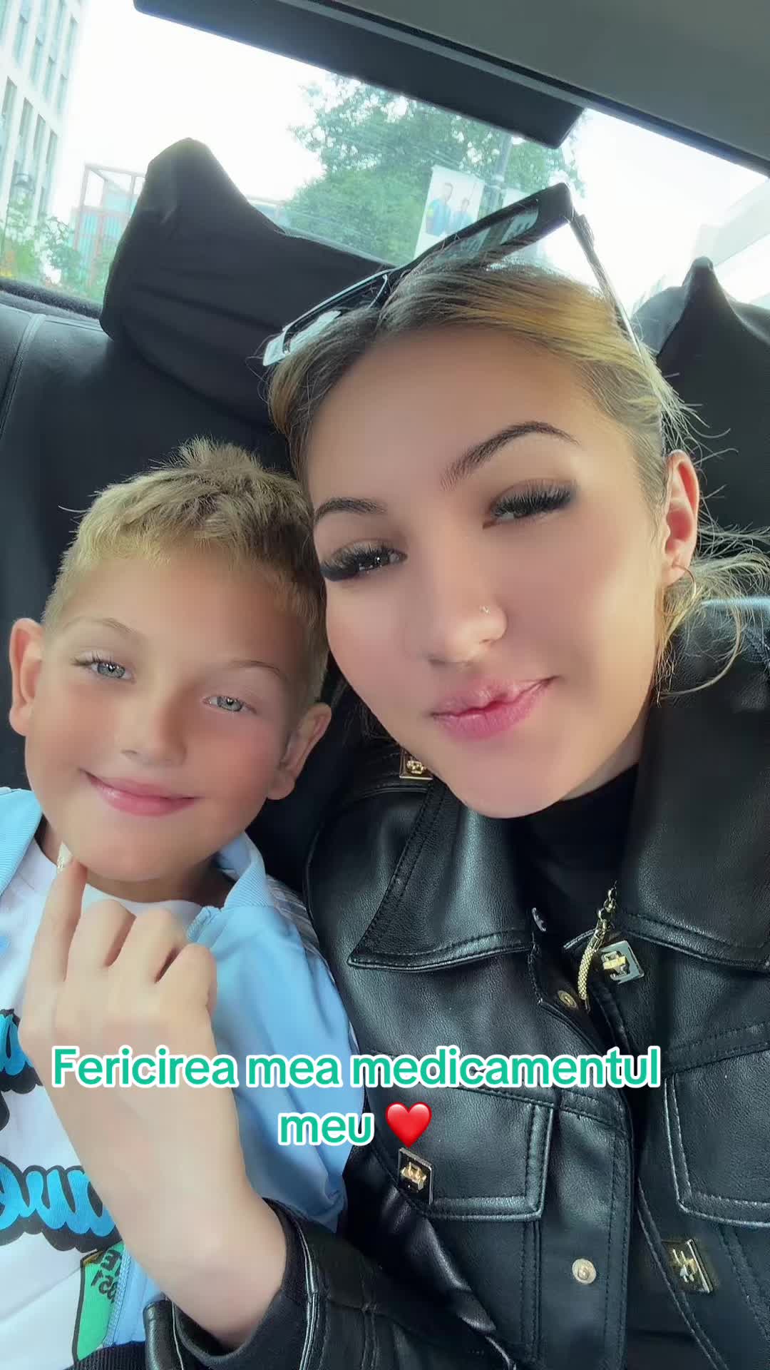 @Alexandra Nikolas Ianis