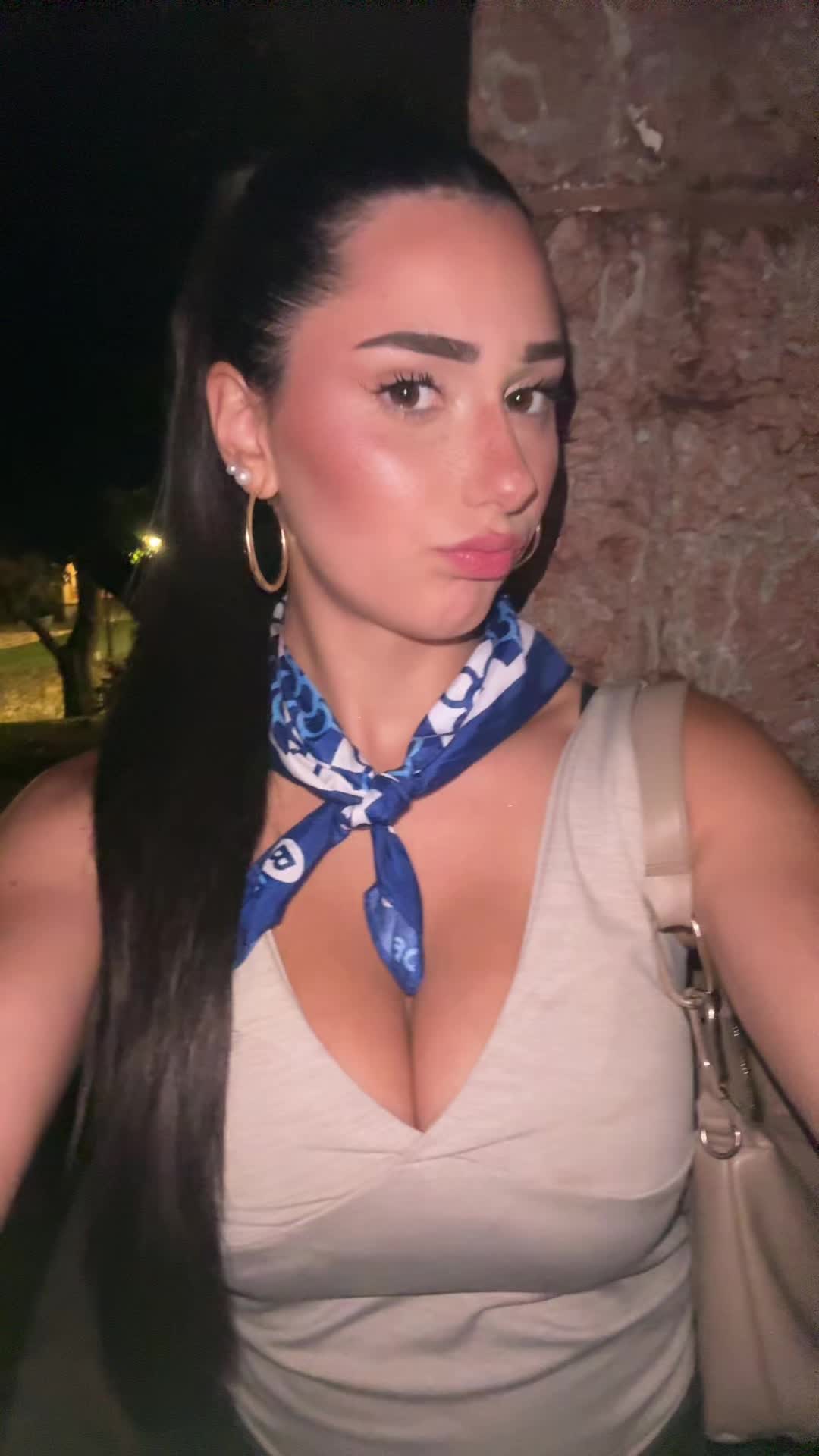 @𝐋𝐮𝐚 𝐯𝐞𝐧𝐭𝐨𝐥𝐚