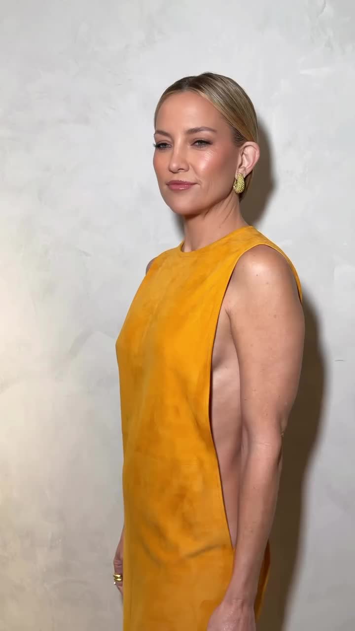 @Celebrity_Babes