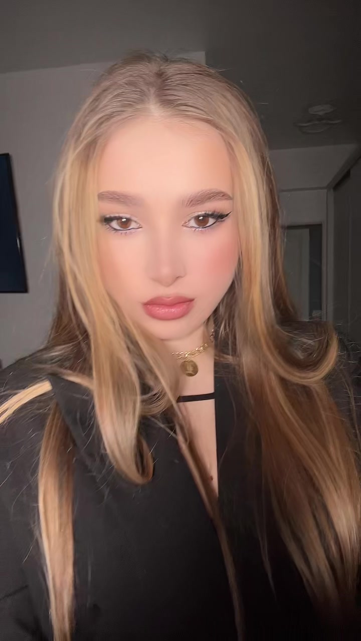 @Larya