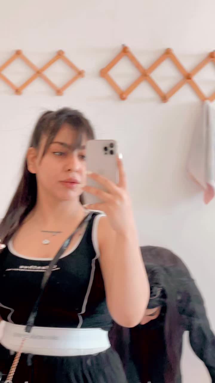 @mobinasharifi
