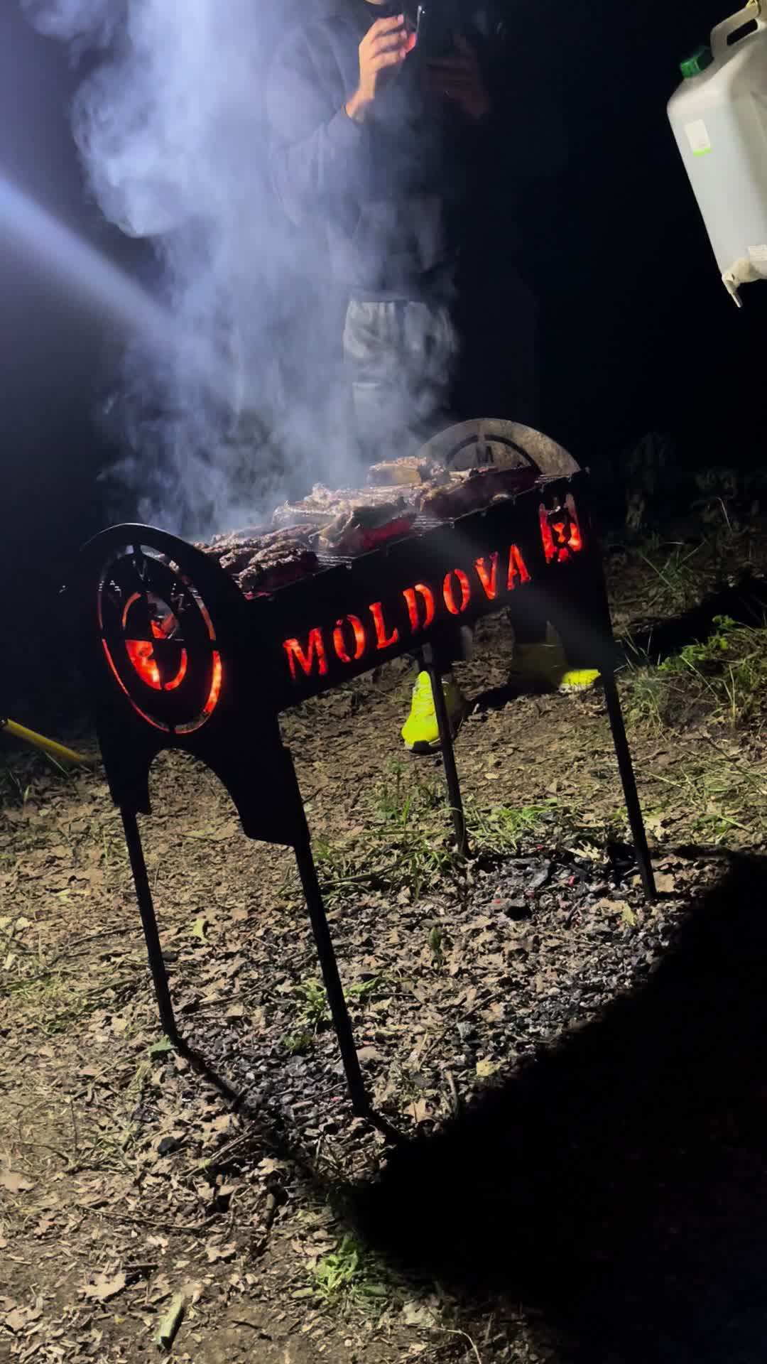 @Victor Victor🇲🇩🇮🇹