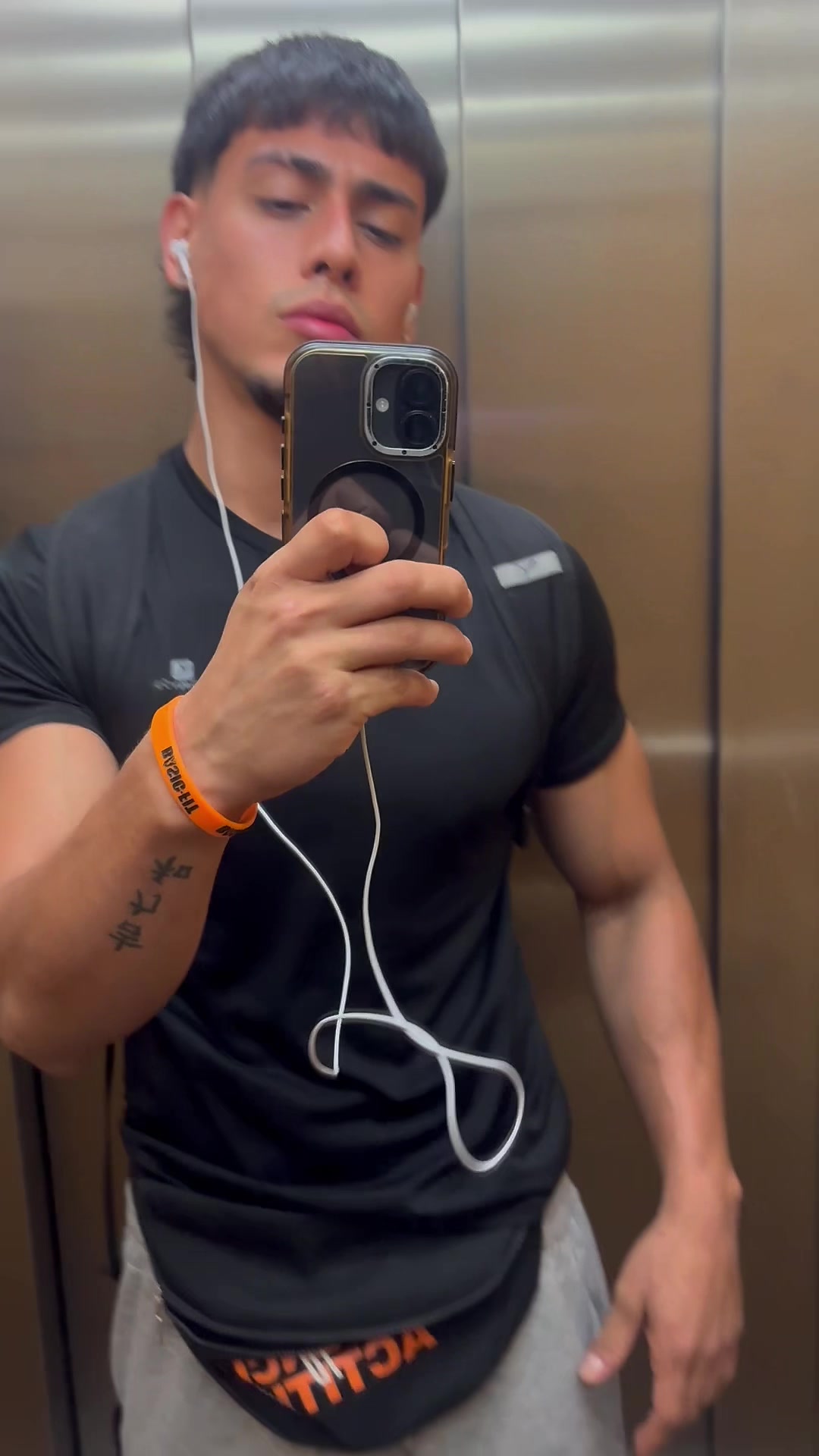 @luchoXLX