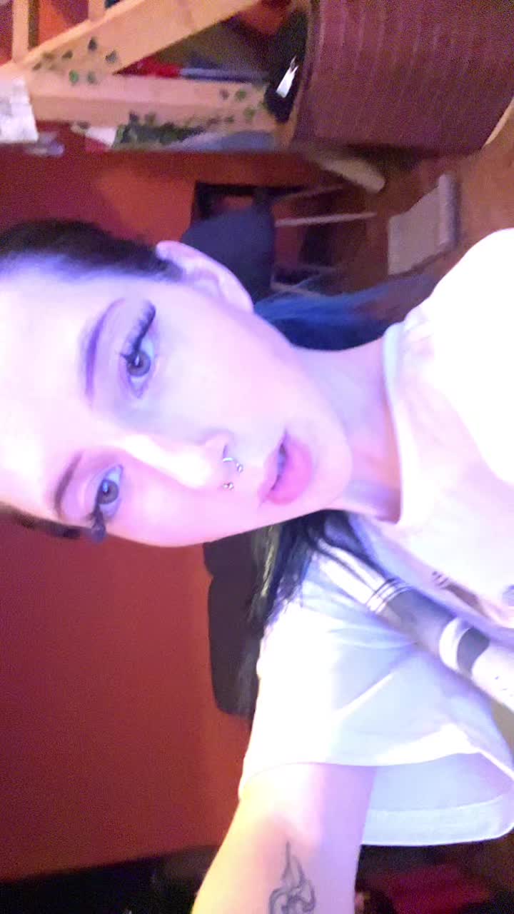 @annaskrrt.spam🕷️