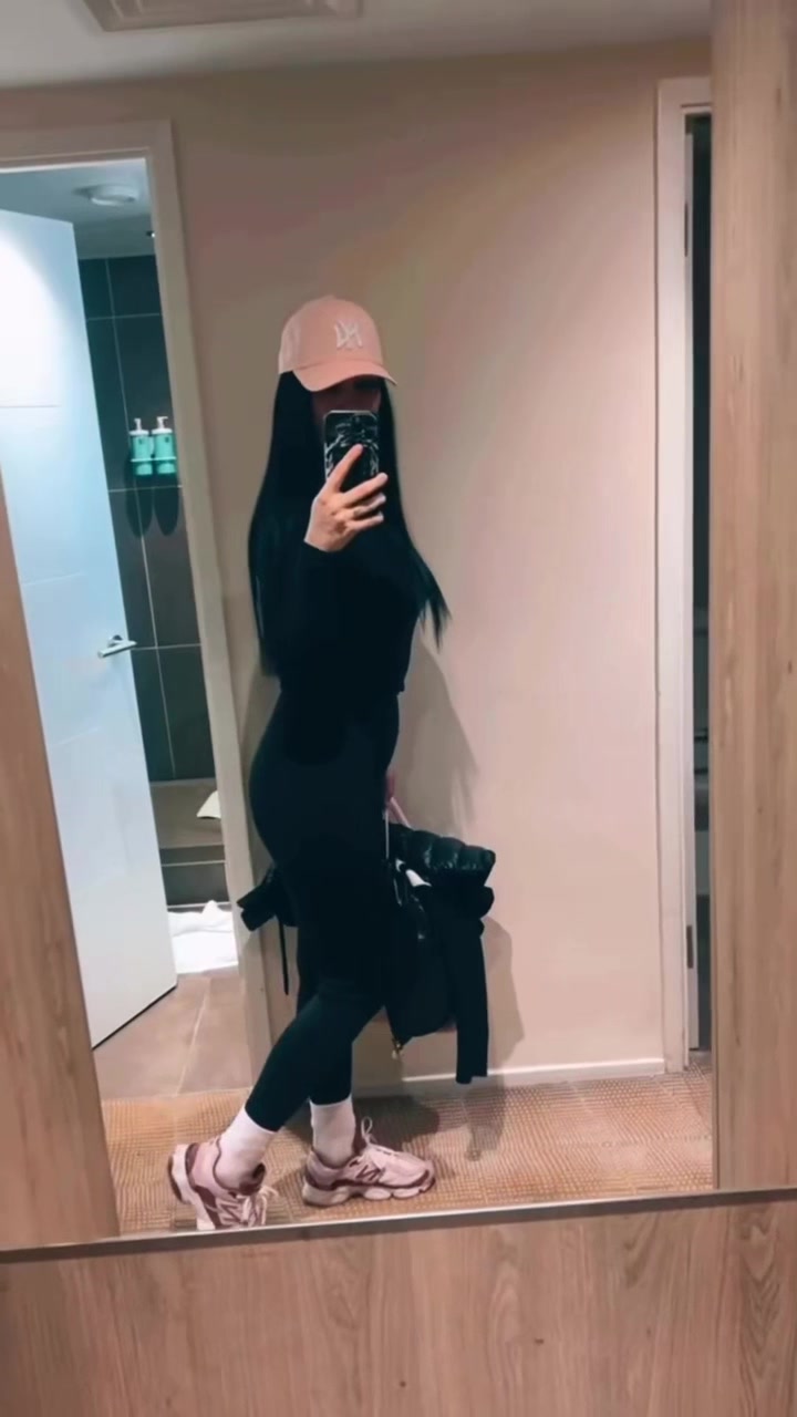@𝐀𝐍𝐃𝐑𝐀