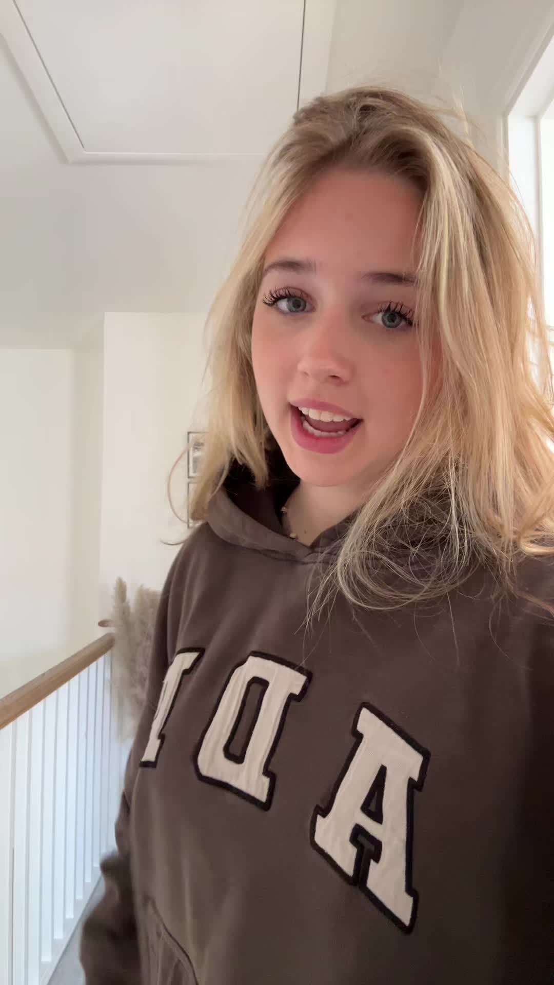 @𝐢𝐦𝐦𝐲🦦