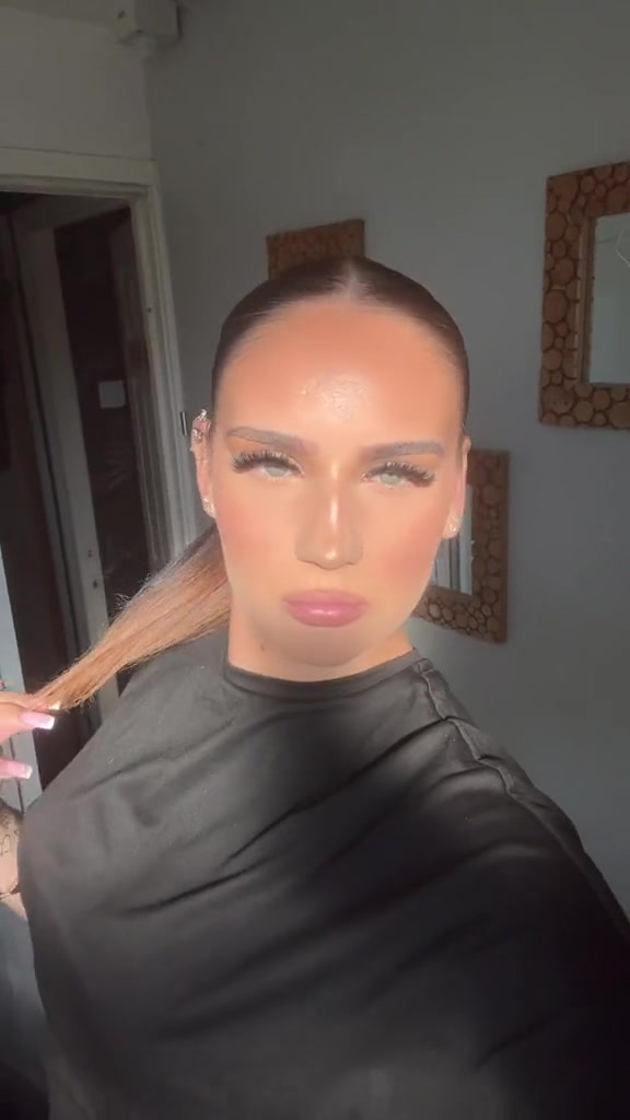 @️