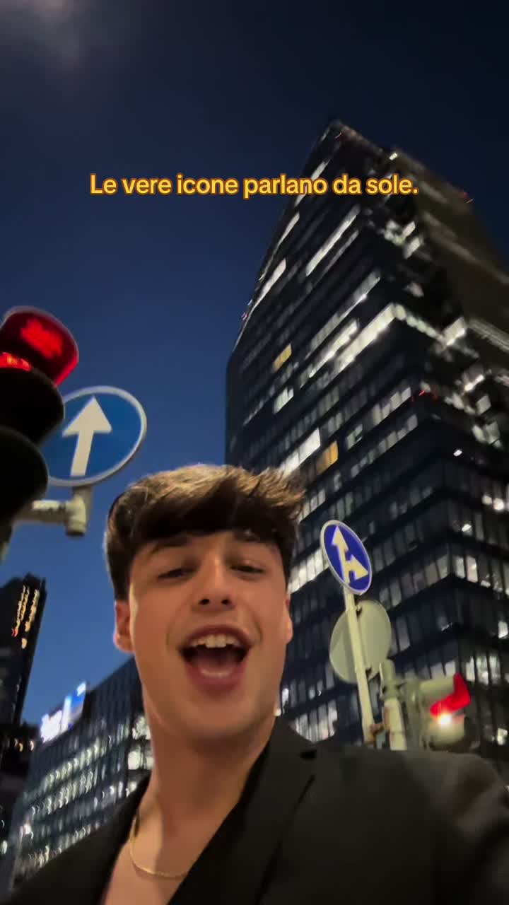 @AleCossari_