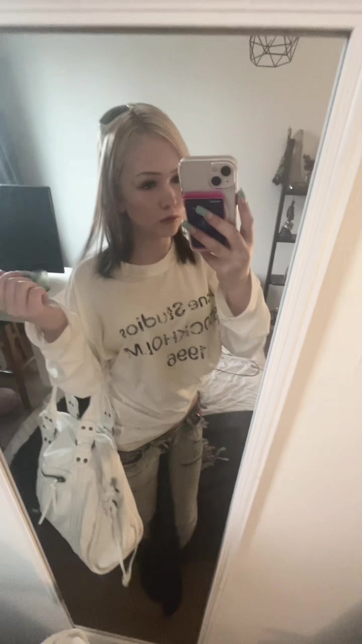 @🦢