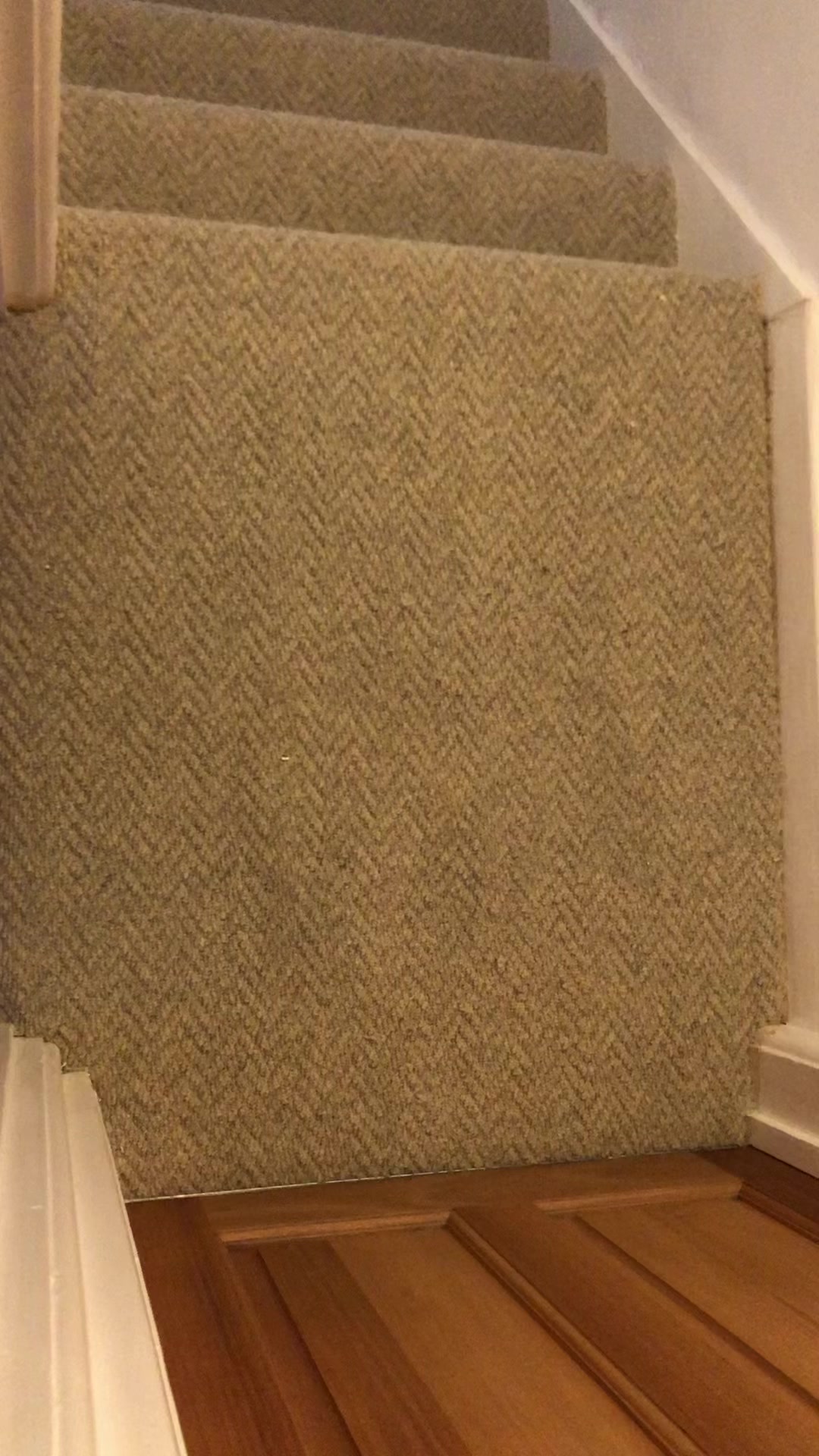 @Local lay flooring