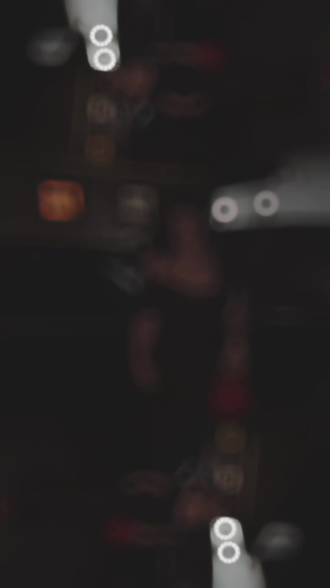 @Monica Valentina