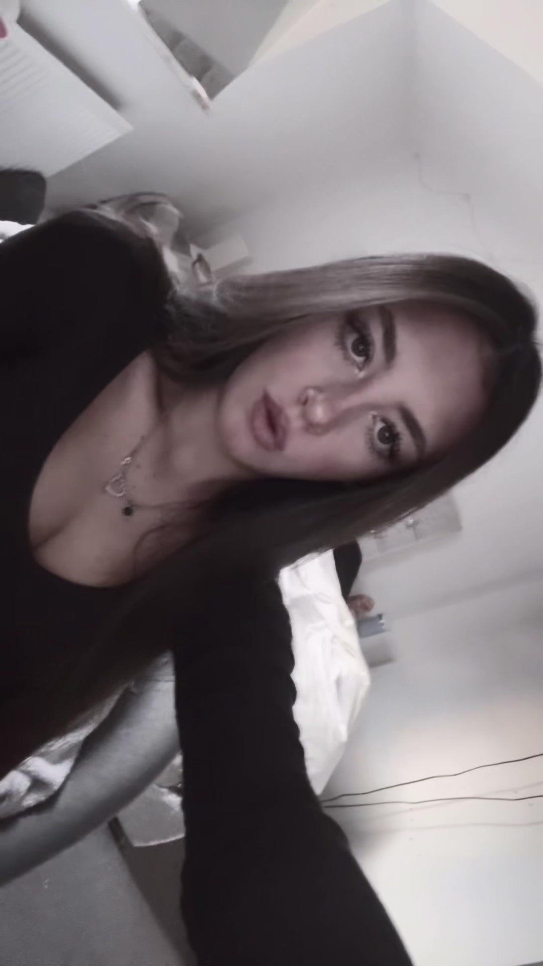 @ST
