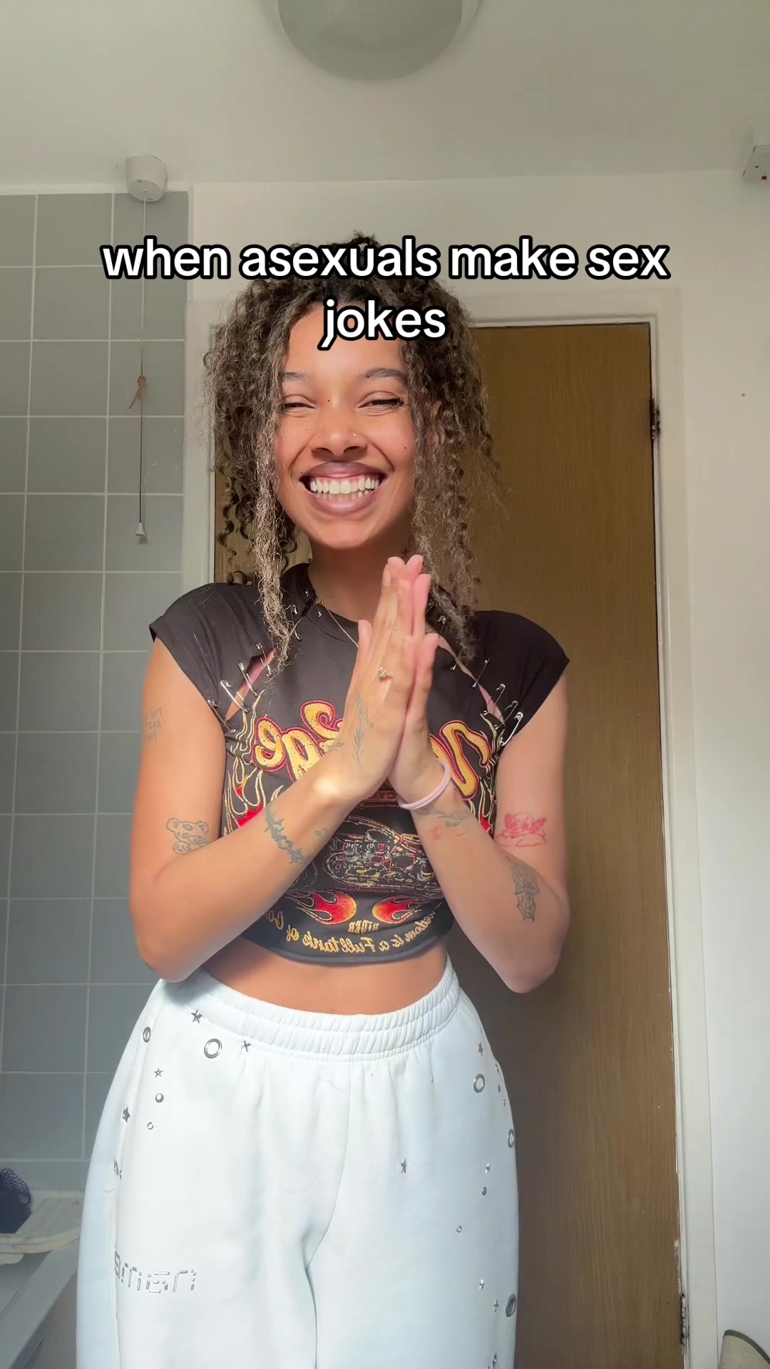 @asexualbarbie