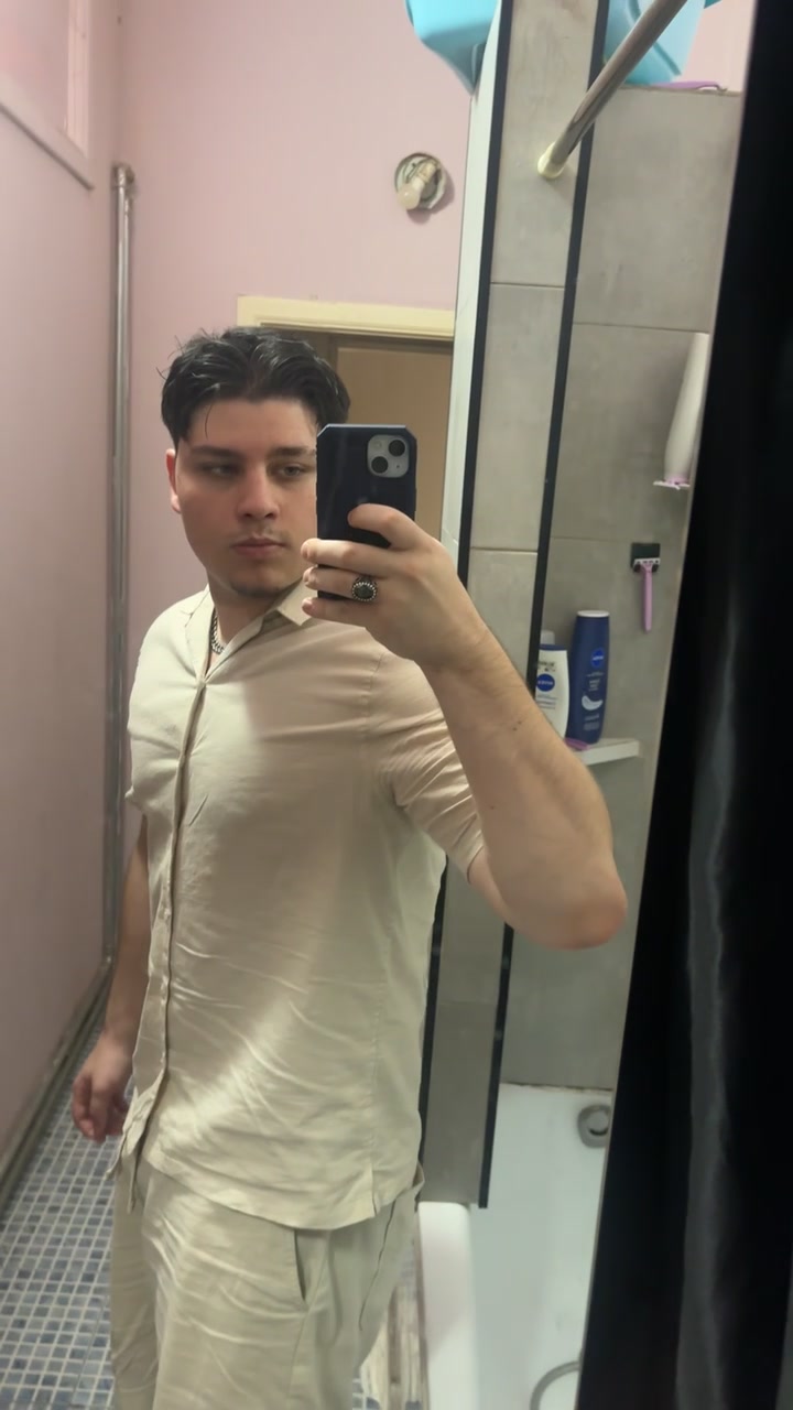 @Roberto_frrr