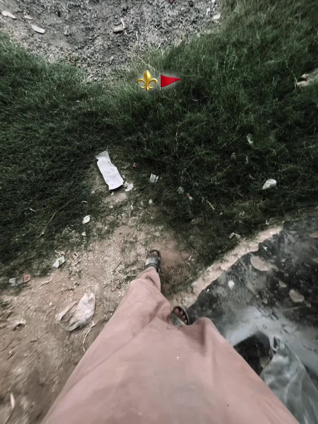 @. ᕼ Ꭵ 乙 乙 ᑌ 🚩