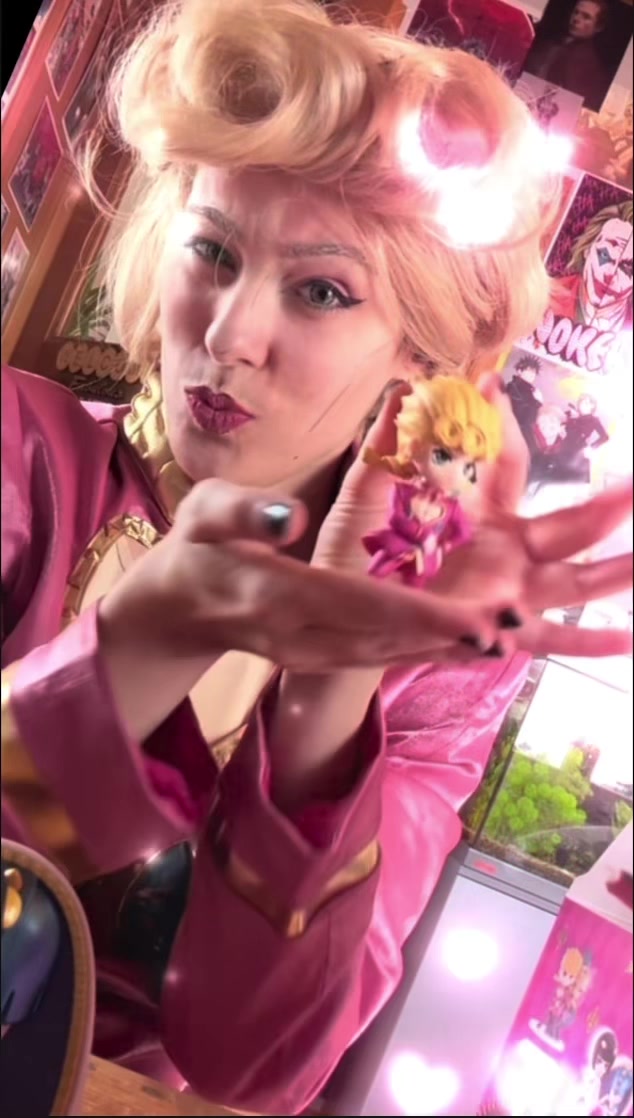 @Math_Cosplay