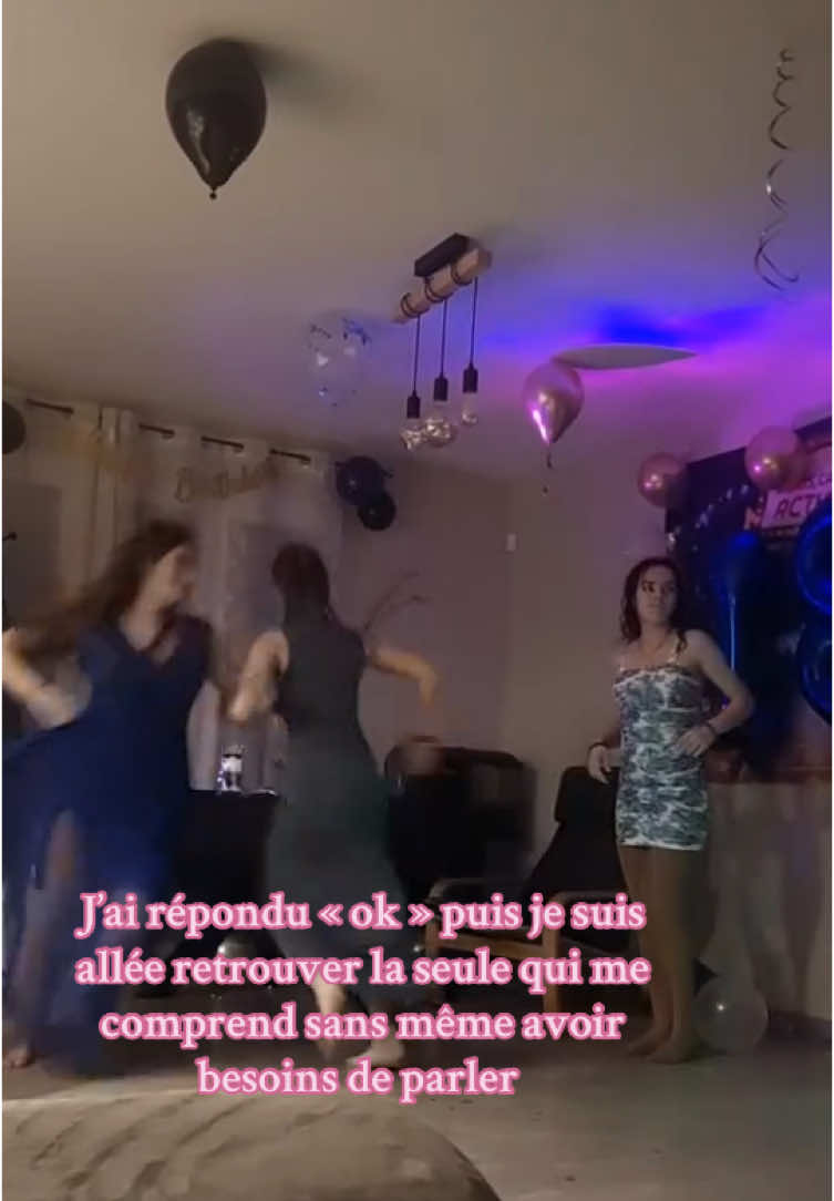 @Le M メ𝟶