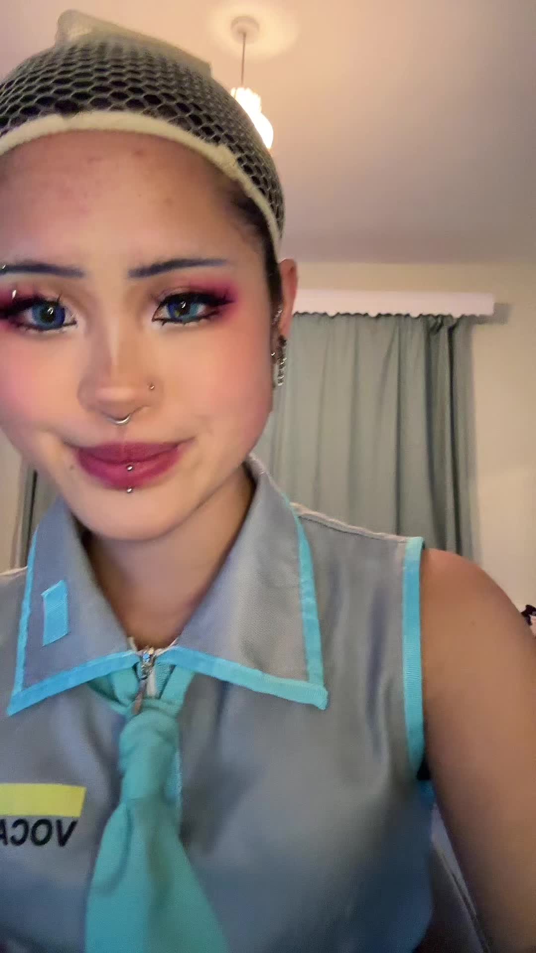 @Alex 𐔌՞. .՞𐦯